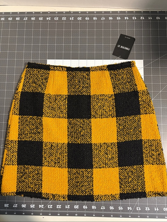 Forever 21 Dresses & Skirts - Forever 21 Black & Yellow Checkered Knit Mini Skirt